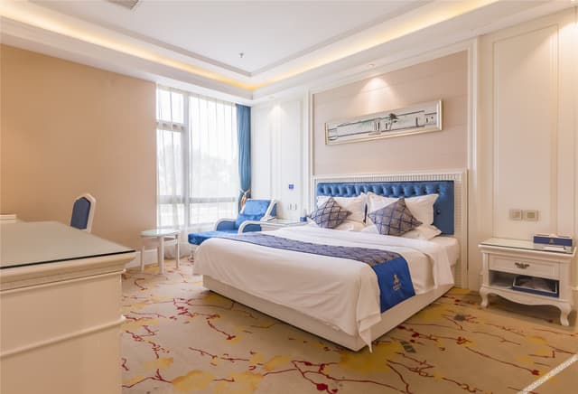 Business suite