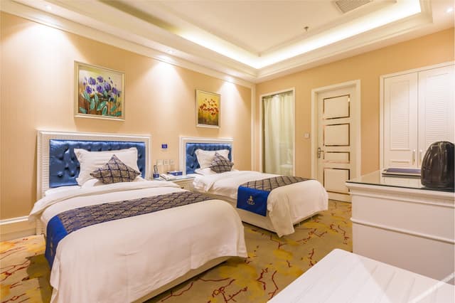 Presidential Recreation Suite