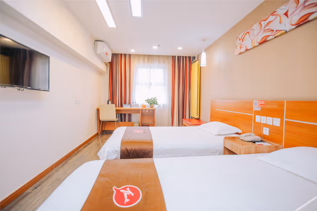 Business Standard Room