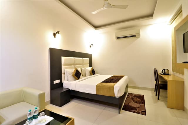 Super Deluxe Room