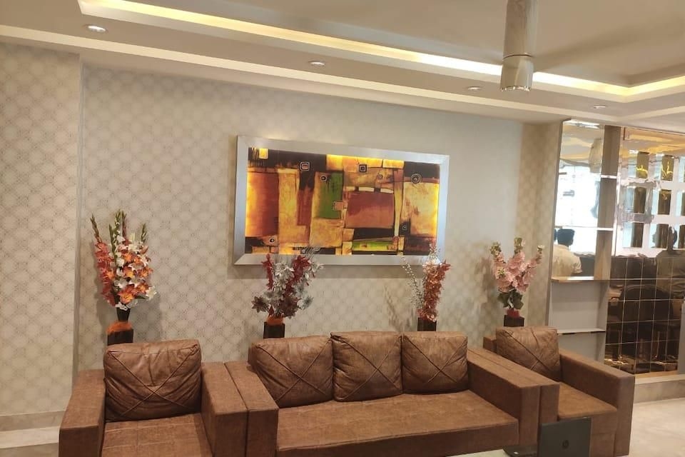 โรงแรมเออร์เบิน ลักชัวรี (Hotel Urban Luxury)0