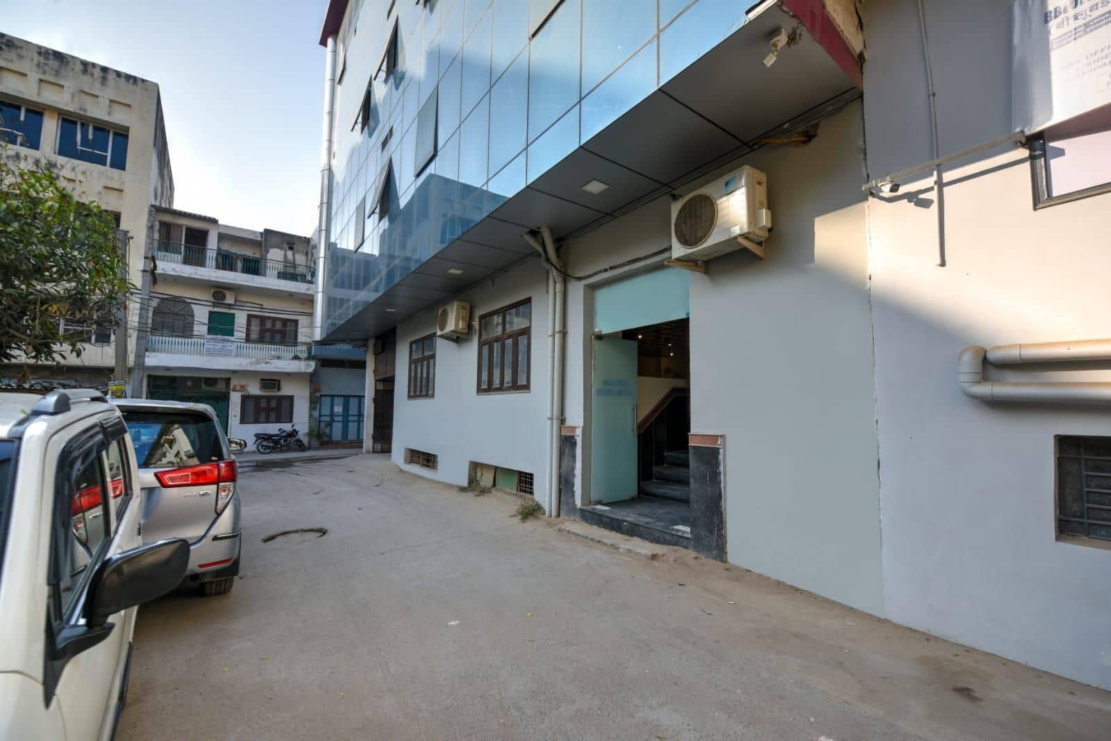 Hotel airport days stay in new delhi mahipalpur Hotel airport days stay in new delhi mahipalpur