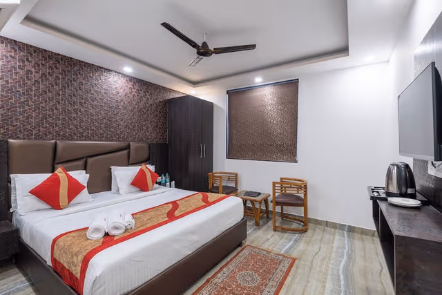 Deluxe Room, 1 King Bed