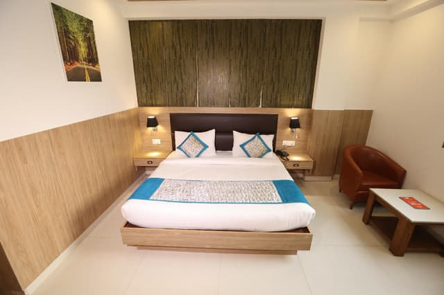 Executive Room
