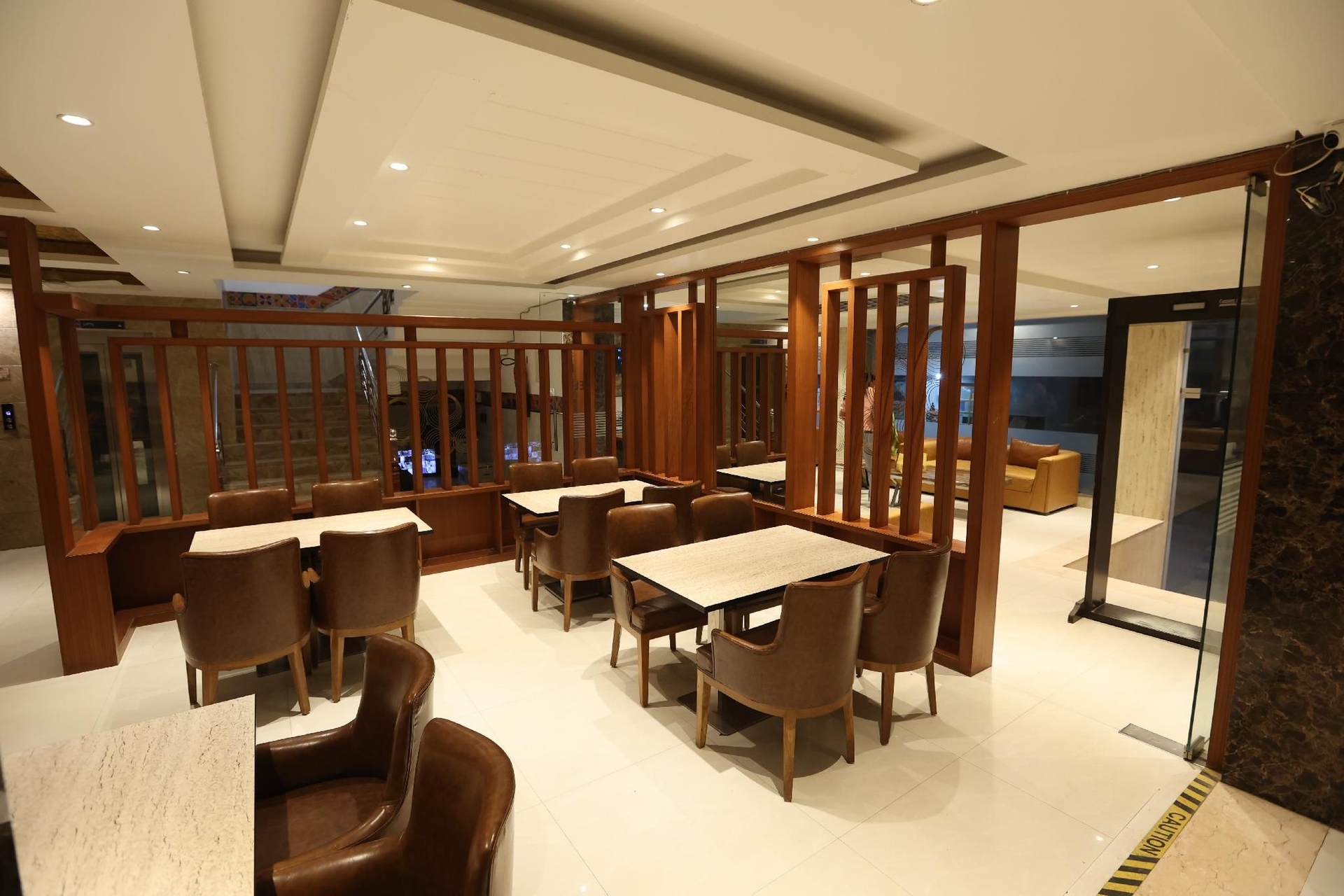 Hotel Corporate Suites with Free One-way Airport Transfer1