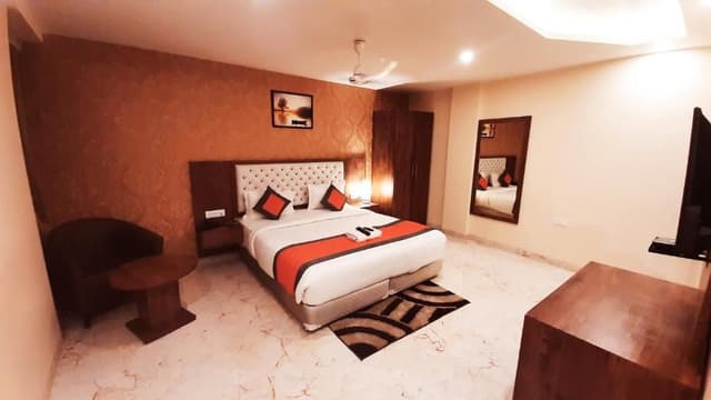 Deluxe Double or Twin Room