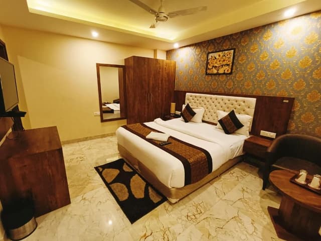Executive Room