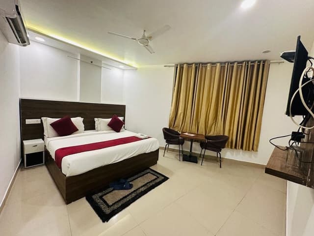 Deluxe Double Room, Non Smoking, City View