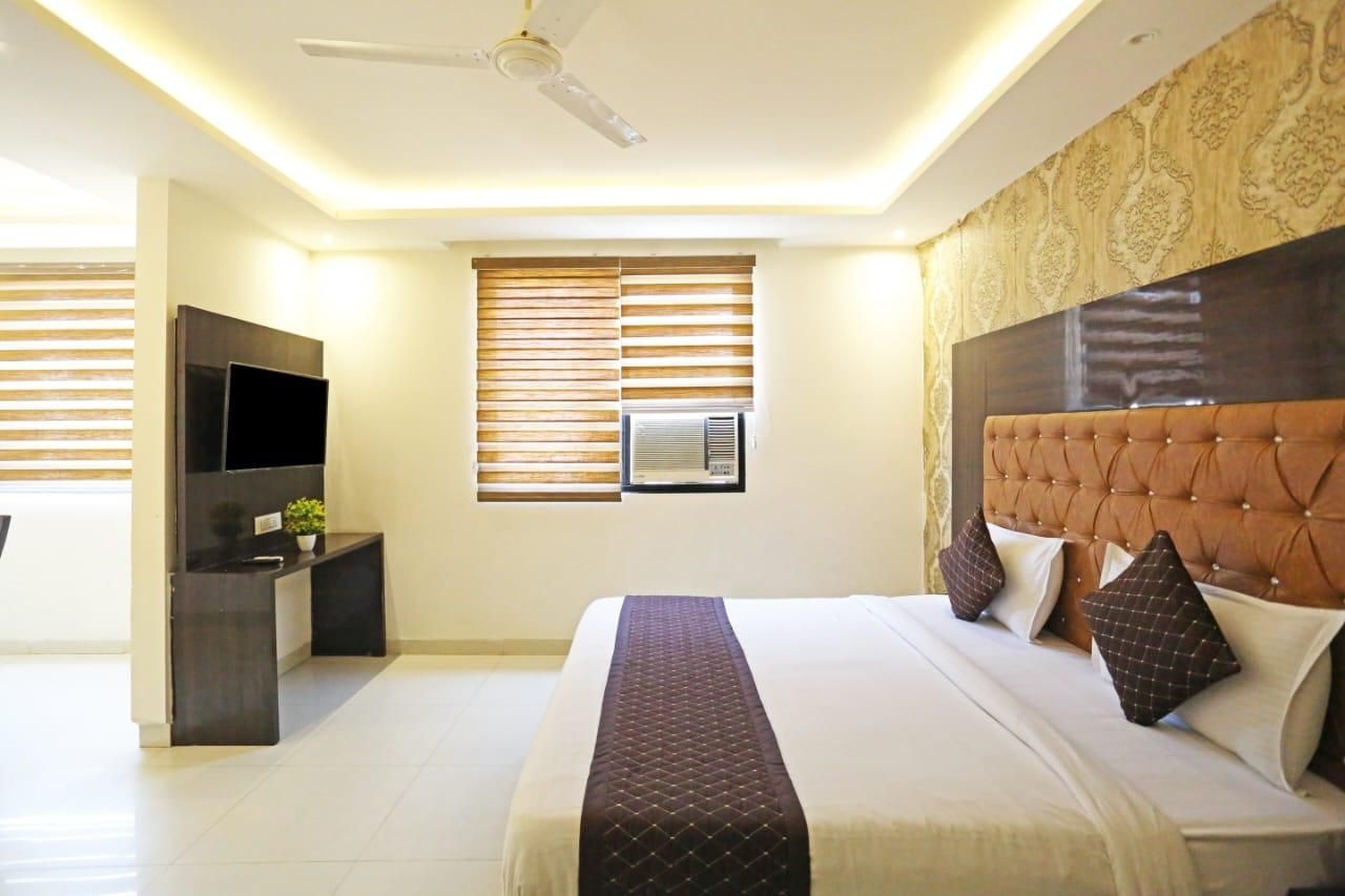 Hotel Iconic Suite - Near Delhi Airport2