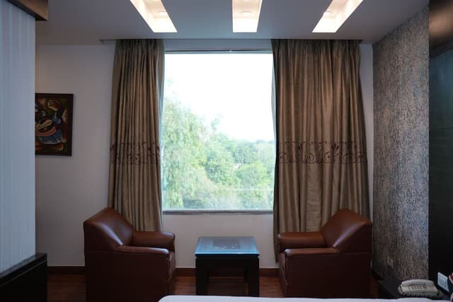 Family Suite, City View