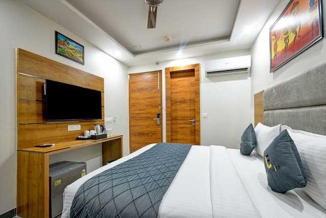 Deluxe Double or Twin Room, City View