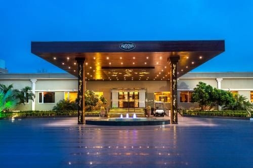 เอทริโอ โฮเทล โดย เดวาม (ATRIO Hotel by Devam)1