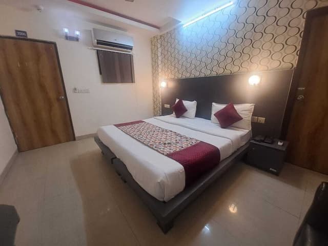 Deluxe Room, City View