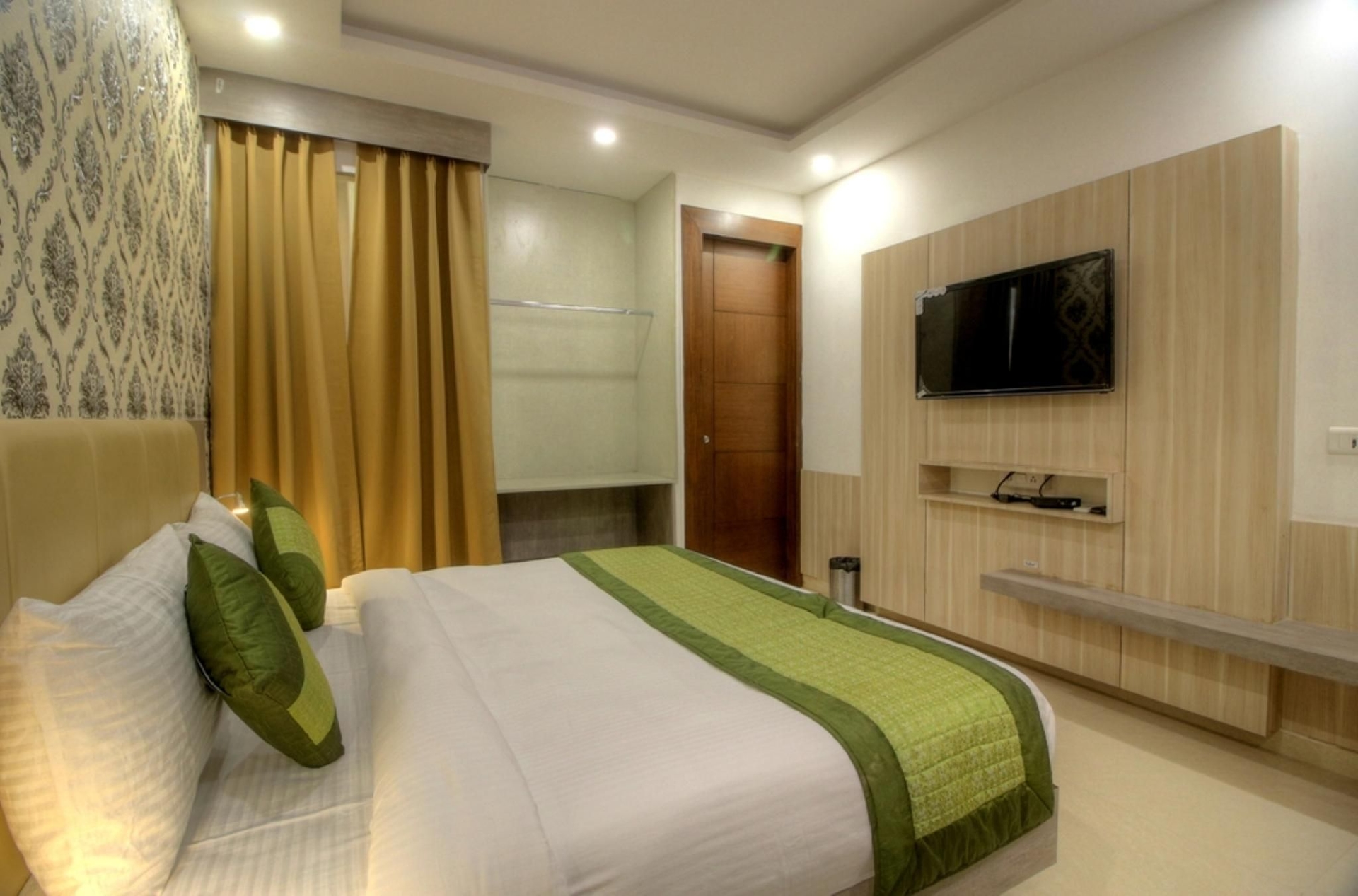 โรงแรมอัลมาติ อินน์ (Hotel Almati Inn)3