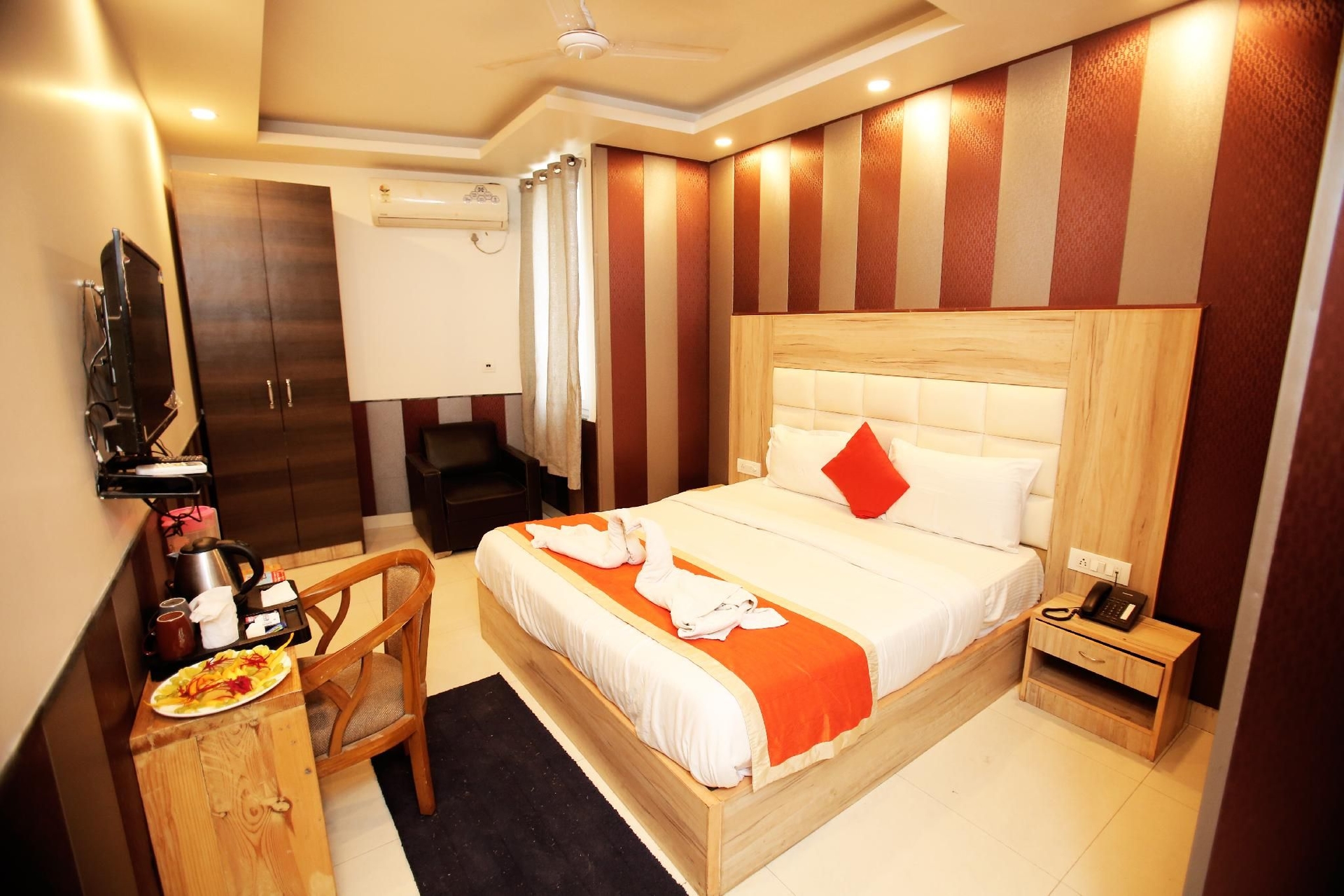 โรงแรมอามัน อินน์ (Hotel Aman Inn)4