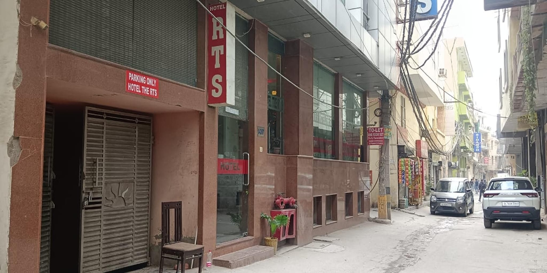 Hotel RTS Plaza Near IGI Airport0