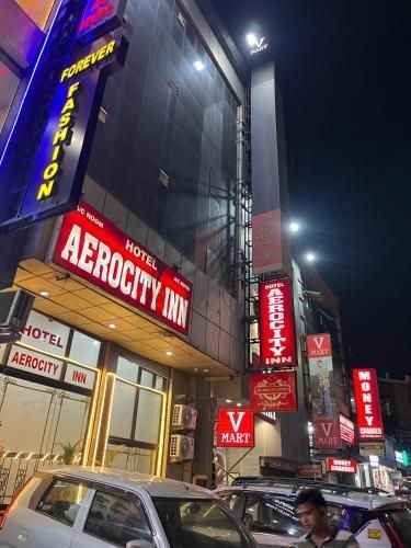 โฮเทล แอโรรซิตี อินน์ (Hotel Aerocity Inn)0