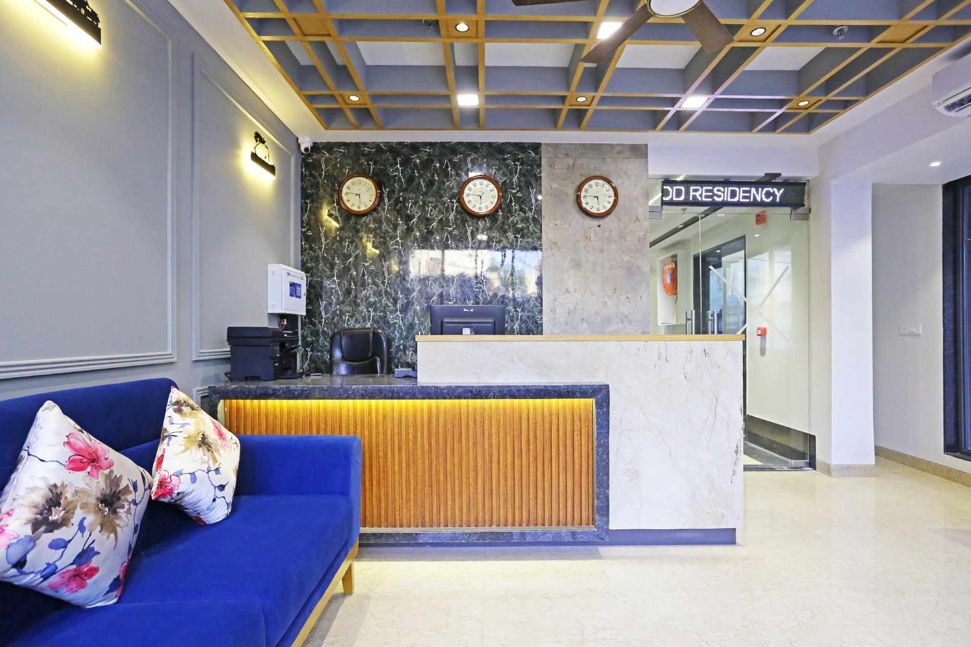 Apple Wood Residency IGI Airport1