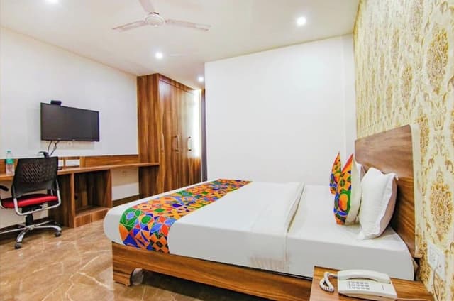 Deluxe Double Room, City View