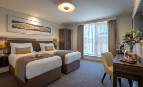 Hotel Cardinal Express OXMO Delhi Airport2