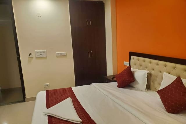 Day Use Room(10am to 5pm)