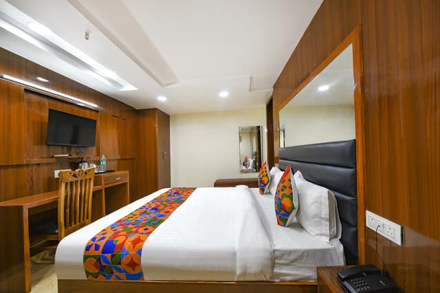 Super Deluxe Room