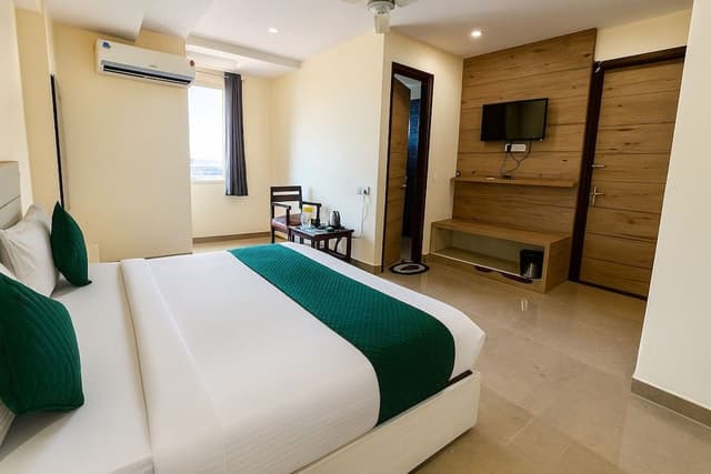 Super Deluxe Room