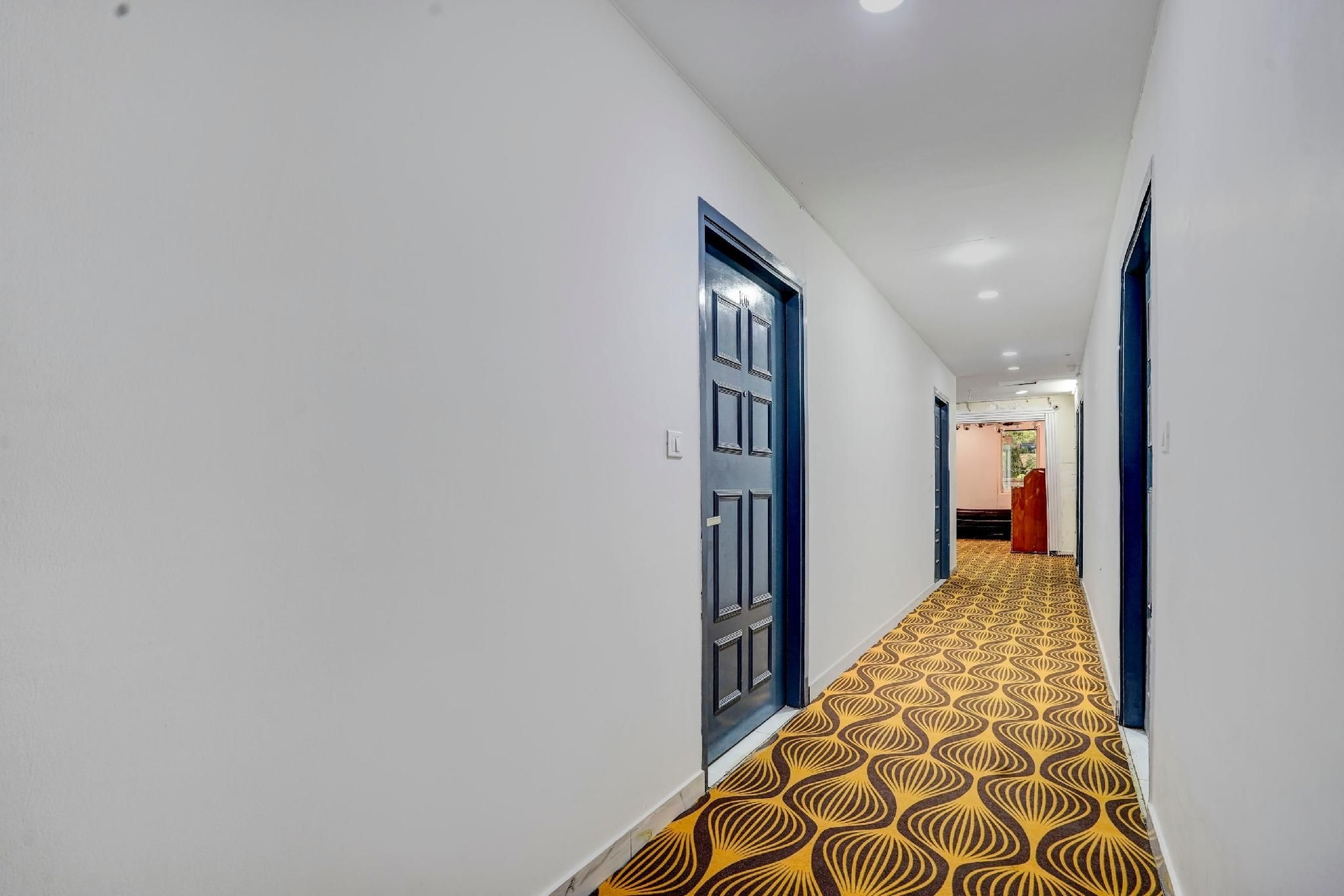 Hotel O Ritz Rivera East Azad Nagar Metro Station4