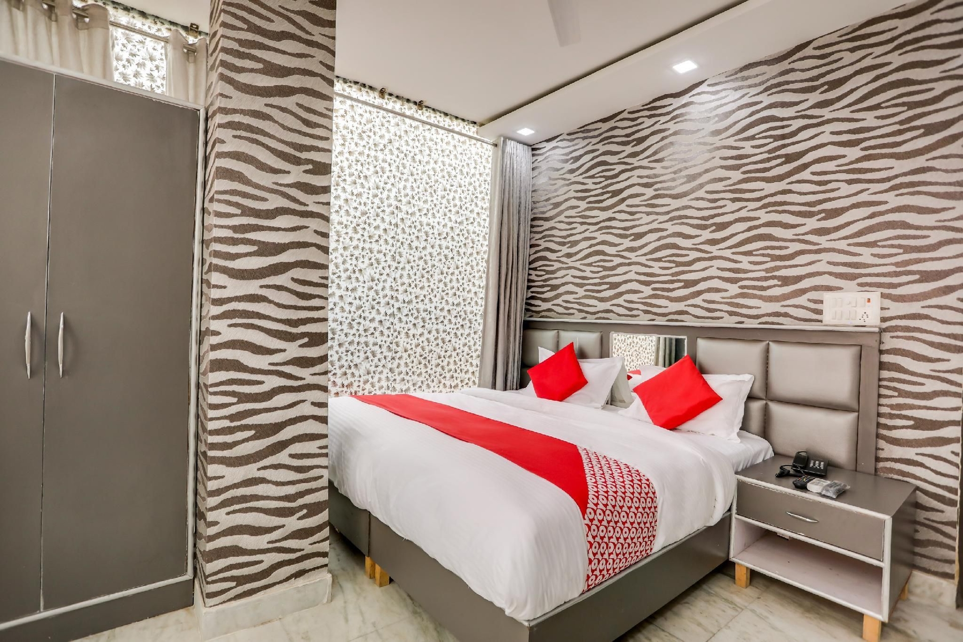 โฮเทล โอ อันชุน เรสซิเดนซี ใกล้ เอ็มเค ซีนีมาส โรฮินี (Hotel O Anshun Residency Near Mk Cinemas Rohini)1