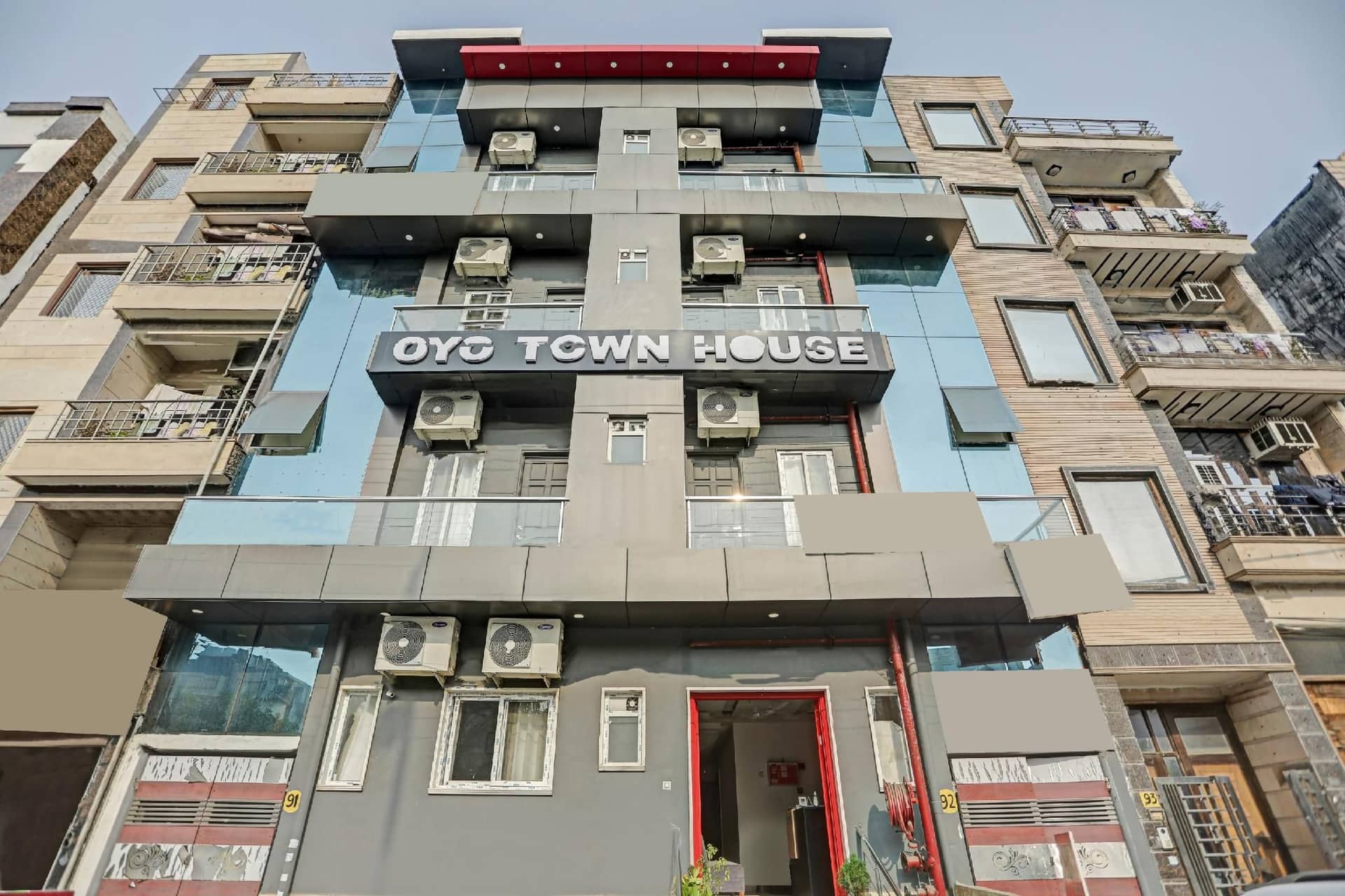 ซูเปอร์ ทาวน์เฮาส์ มันนัต โรฮินี 16 ซูเปอร์ ทาวน์เฮาส์ มันนัต โรฮินี 16