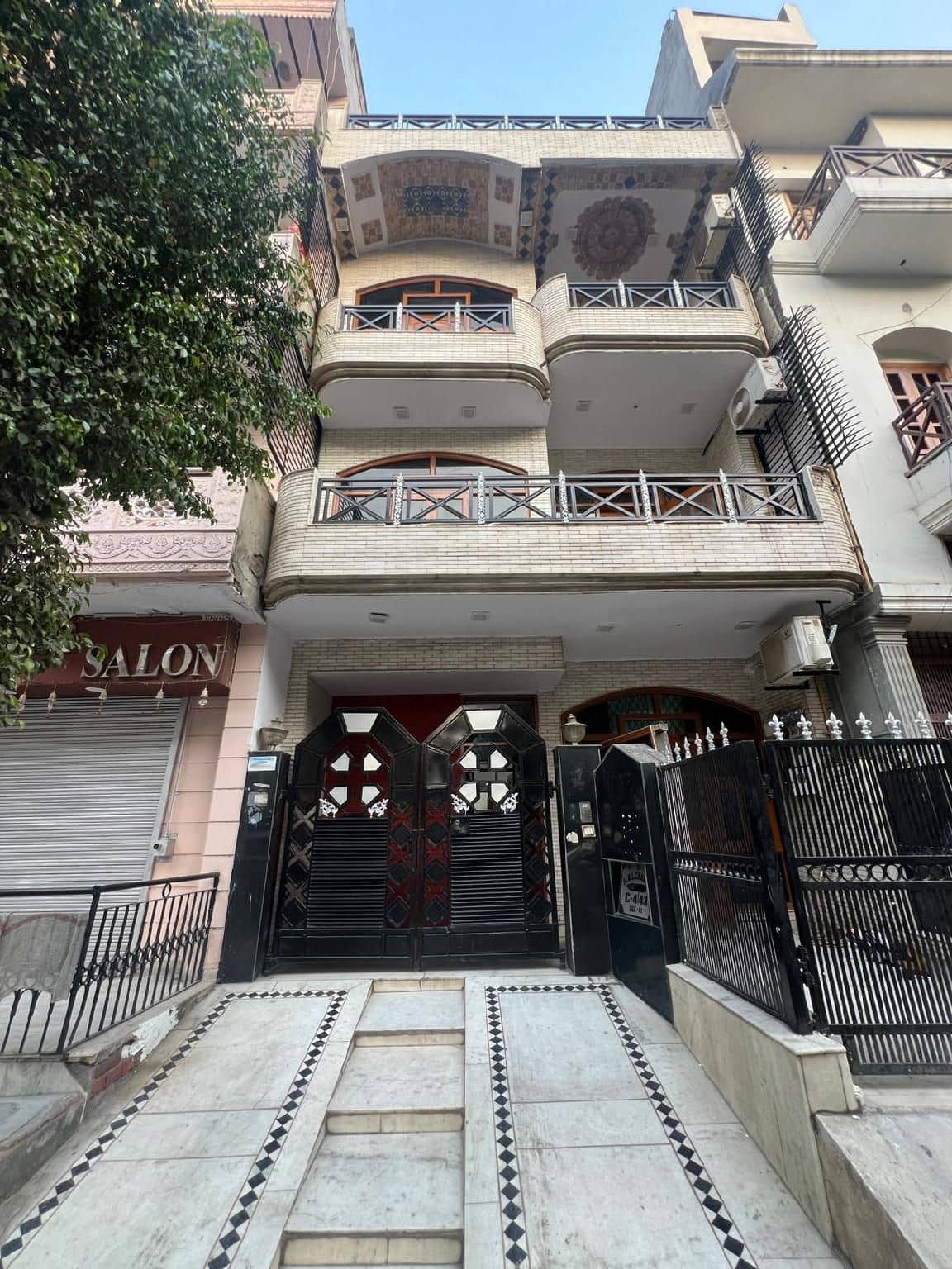 บลูโอ โมเดิร์น 2 ห้องนอน โรฮินี - ที่จอดรถ ระเบียง บลูโอ โมเดิร์น 2 ห้องนอน โรฮินี - ที่จอดรถ ระเบียง