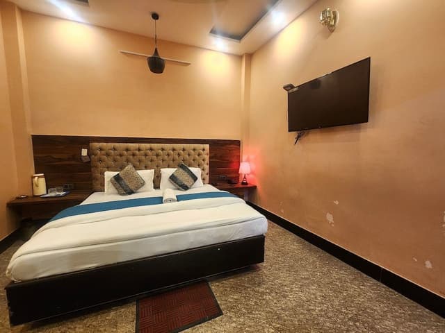 Standard Double Room, City View
