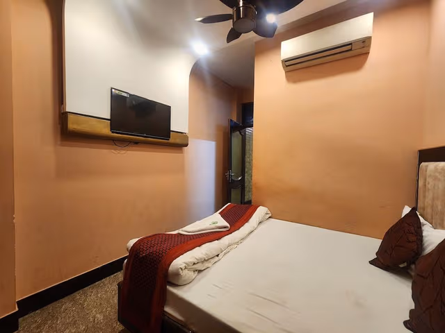 Standard Double Room, City View