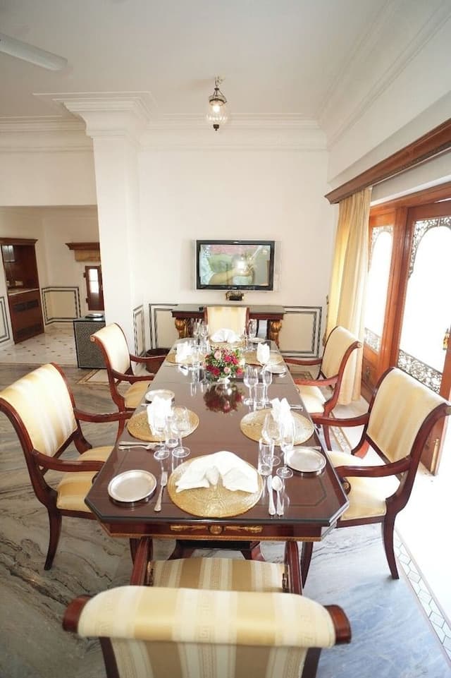 Classic Penthouse, 2 Bedrooms, 2 Bathrooms, Executive Level