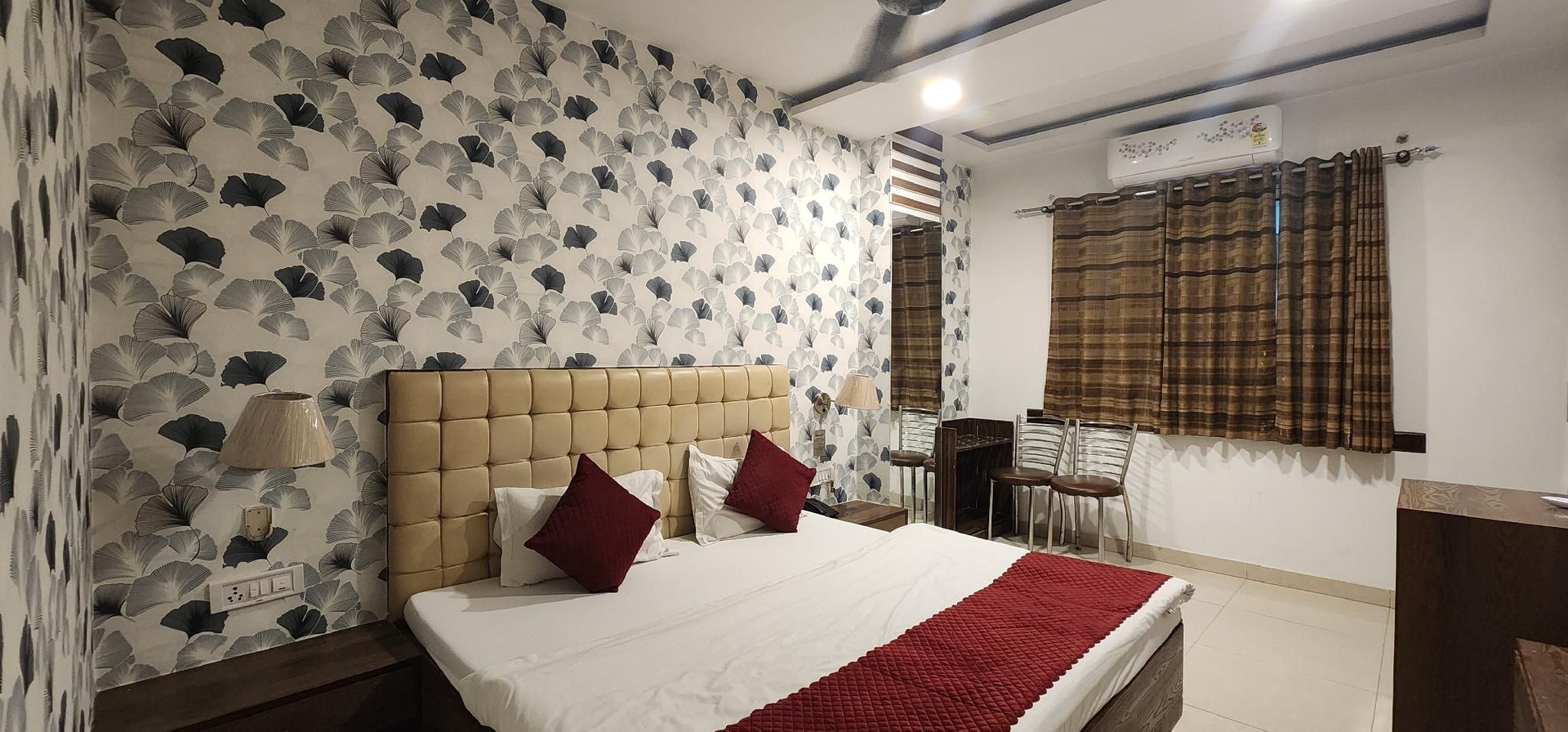โฮเทล อารินา อินน์ (Hotel Arina Inn)4