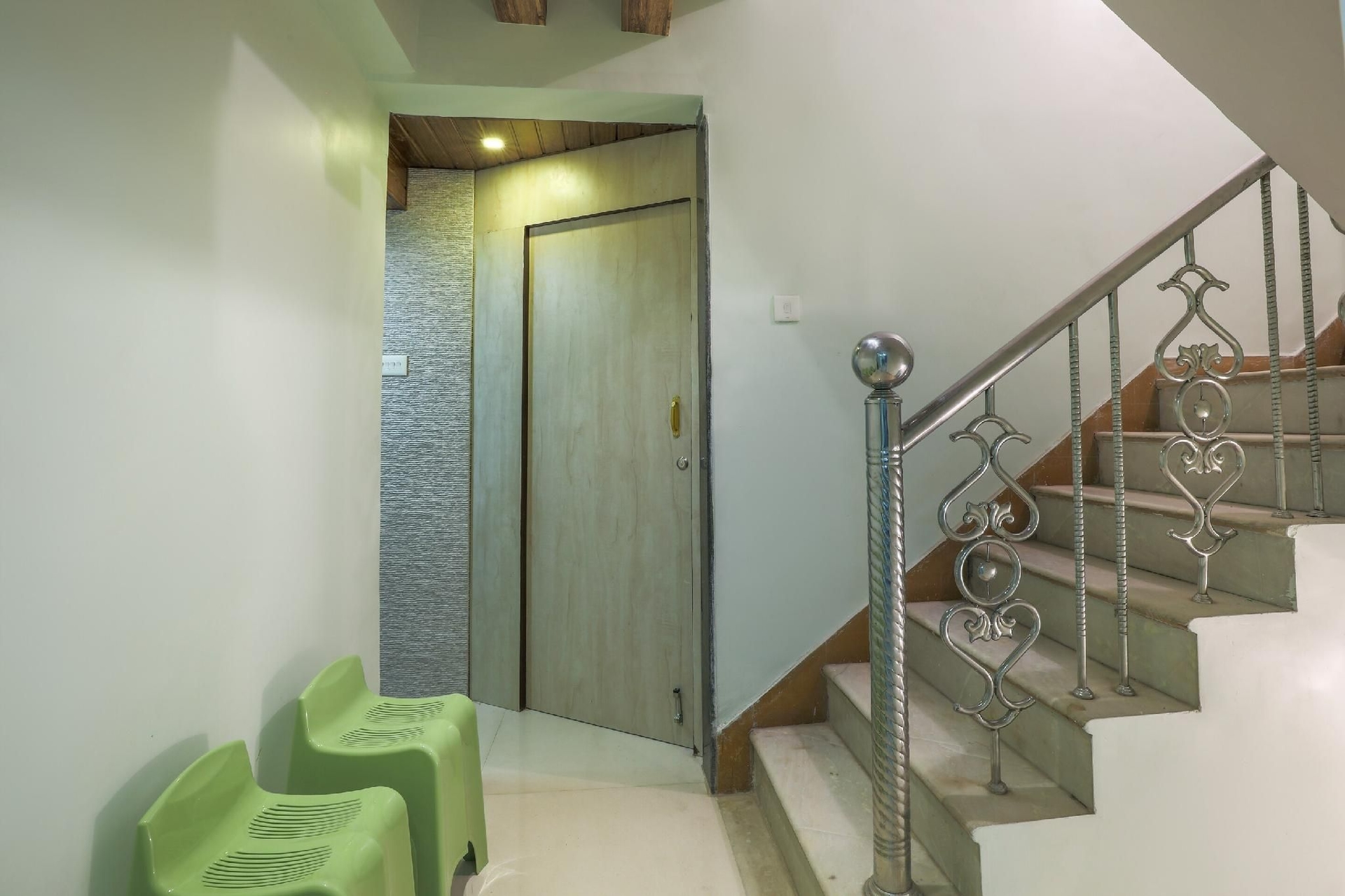 โฮเทล กรีน โอลีฟ (Hotel Green Olive)1