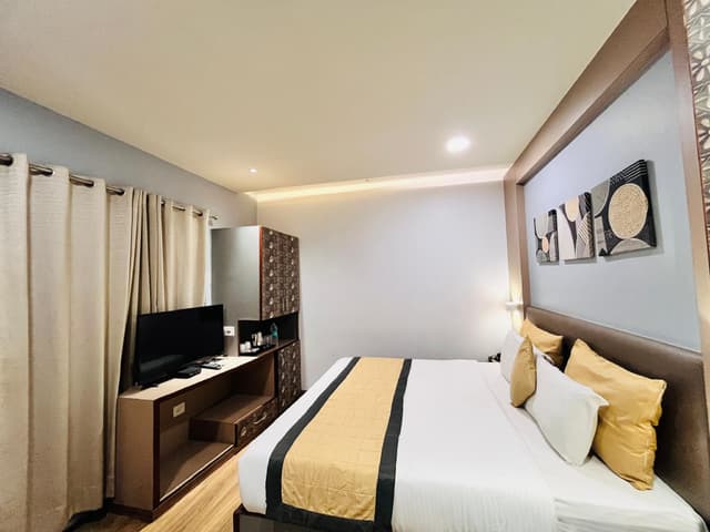 Deluxe Double with Balcony