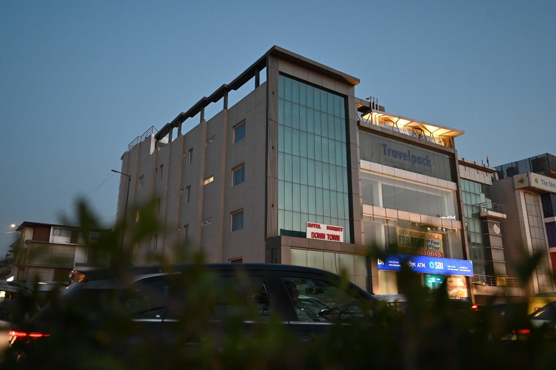 โฮเทล ดาวน์ทาวน์ (Hotel Down Town)0