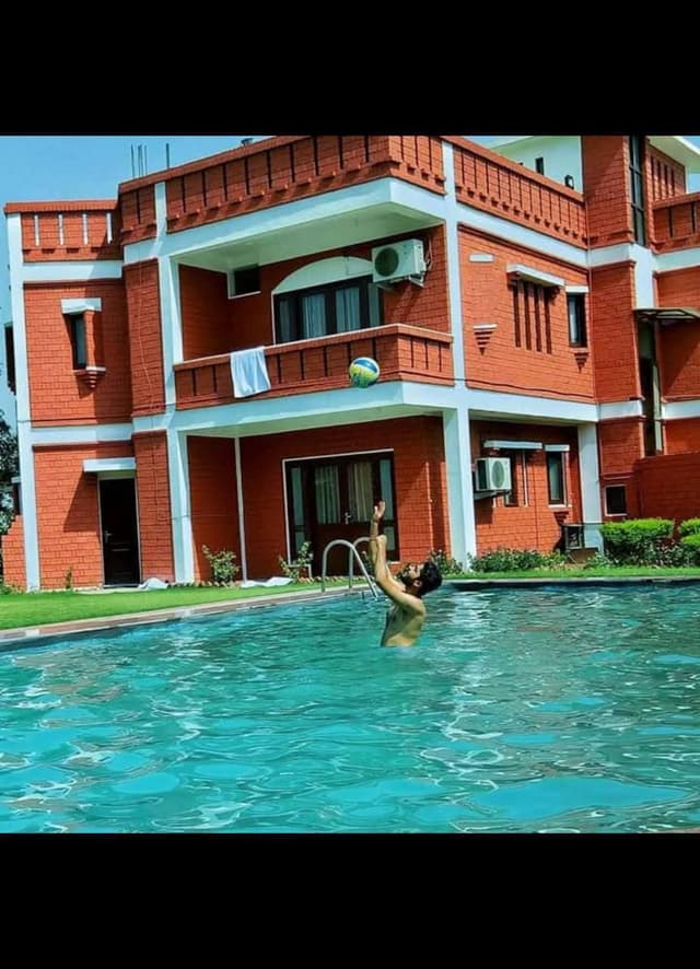 Grand Pool Villa