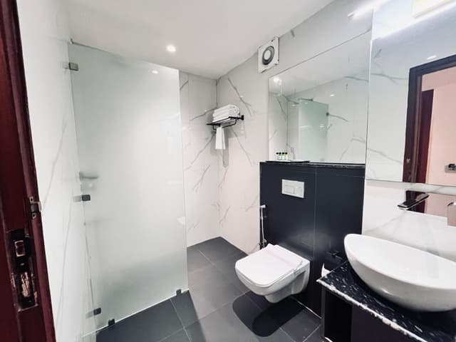 Business Suite Room
