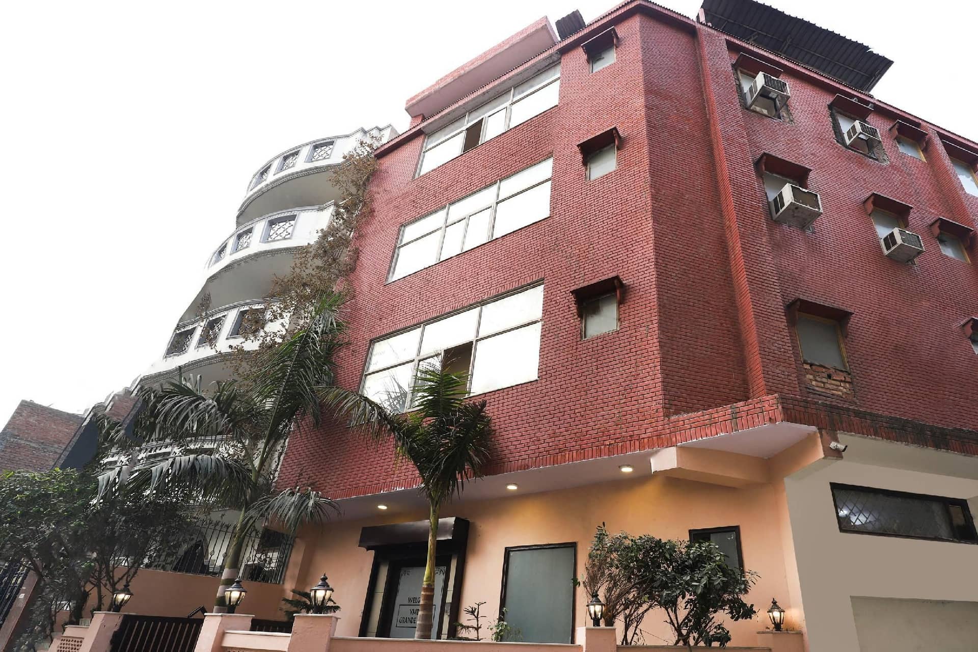 Collection O Ramji Grand Near Tdi Mall Collection O Ramji Grand Near Tdi Mall