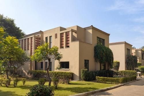 โฟร์ เลค วิว มาเนซาร์ กอล์ฟ วิลลา (4 Lake View Manesar Golf Villa)0