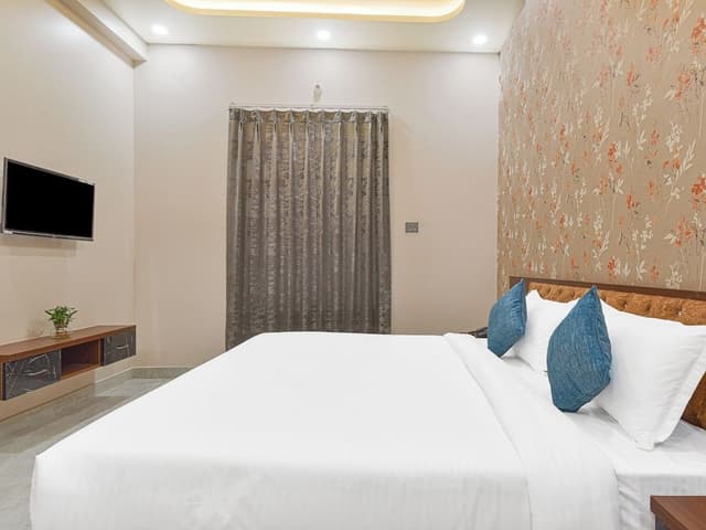 Junior Room
