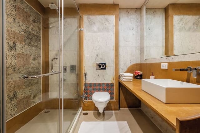 Deluxe Triple Room, Private Bathroom, Courtyard View