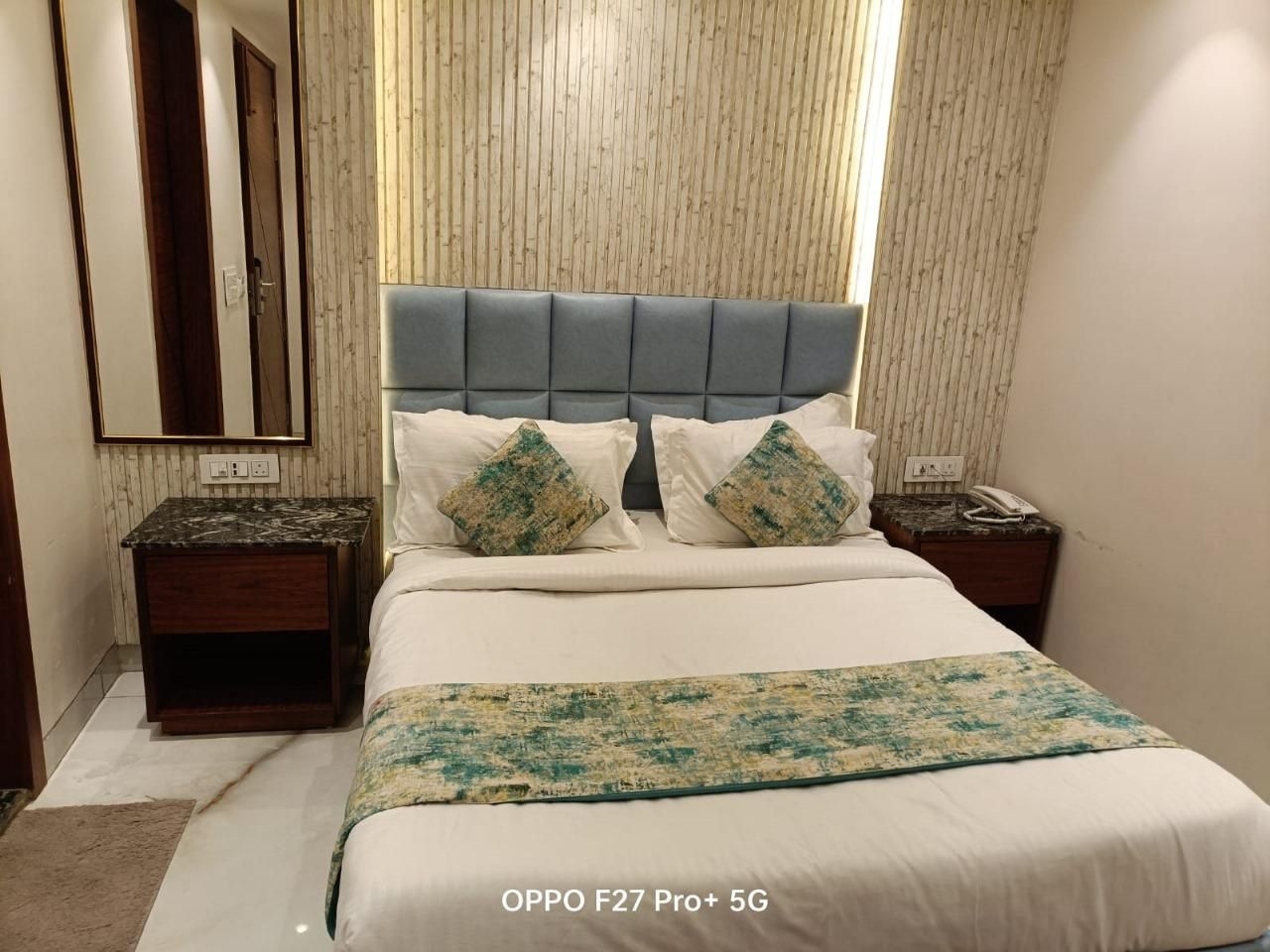 โฮเต็ล เดฟ พาเลซ (Hotel Dev Palace)4