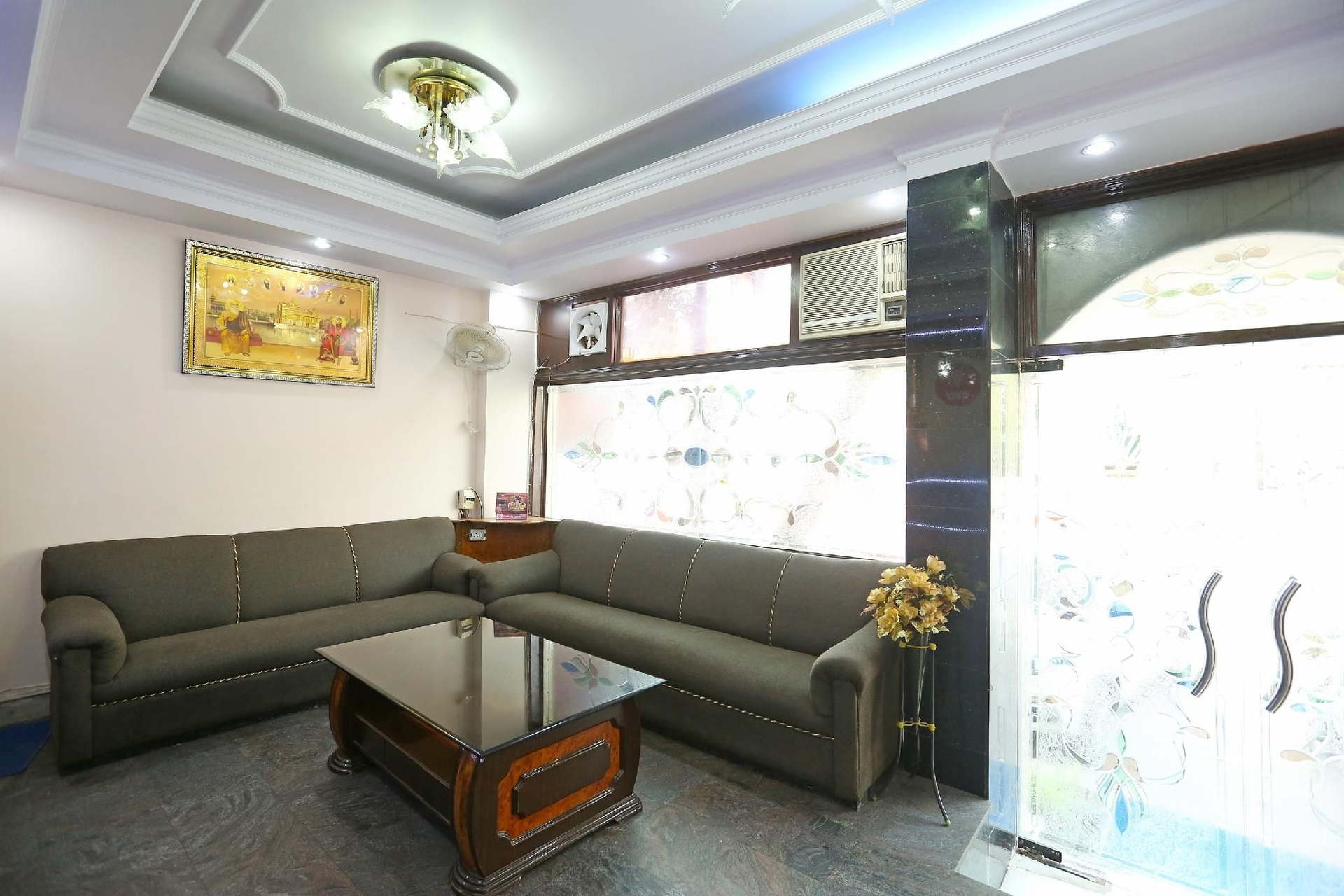 ซูเปอร์ โฮเทล โอ โกลด์ พาเลซ (Super Hotel O Gold Palace)1