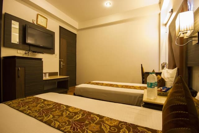 Compact Room