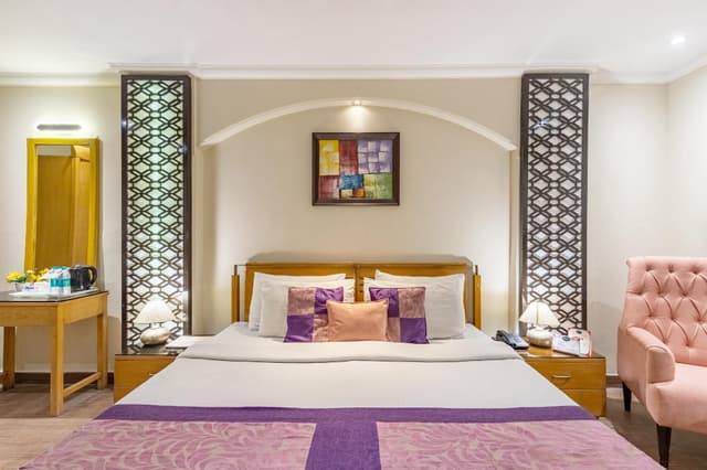 Executive Room