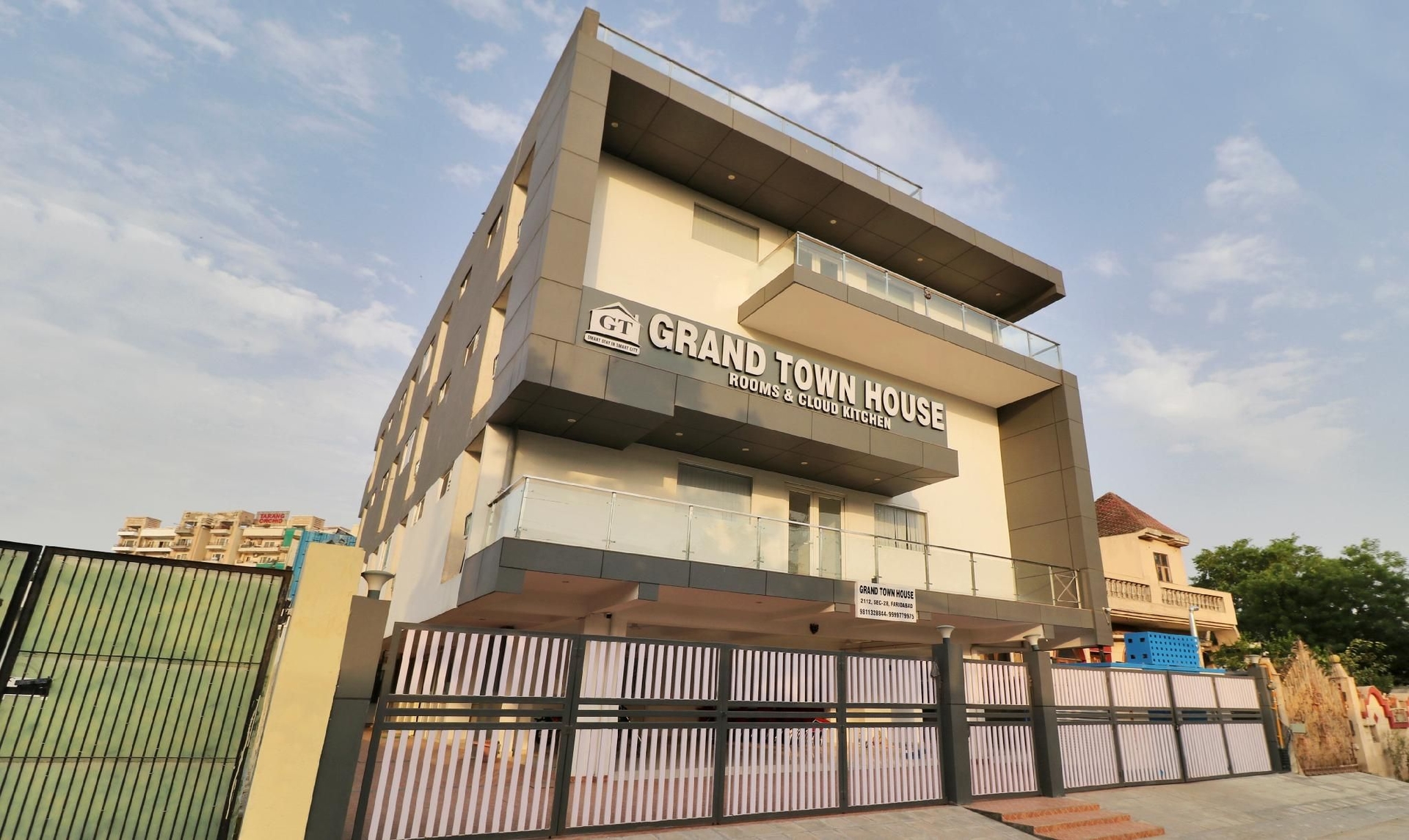 ทรีโบ แกรนด์ ทาวน์ เฮาส์ (Treebo Grand Town House)1