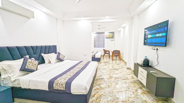 Family Double Room, City View